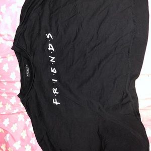 OFFICIAL FRIENDS long sleeve cropped tee!